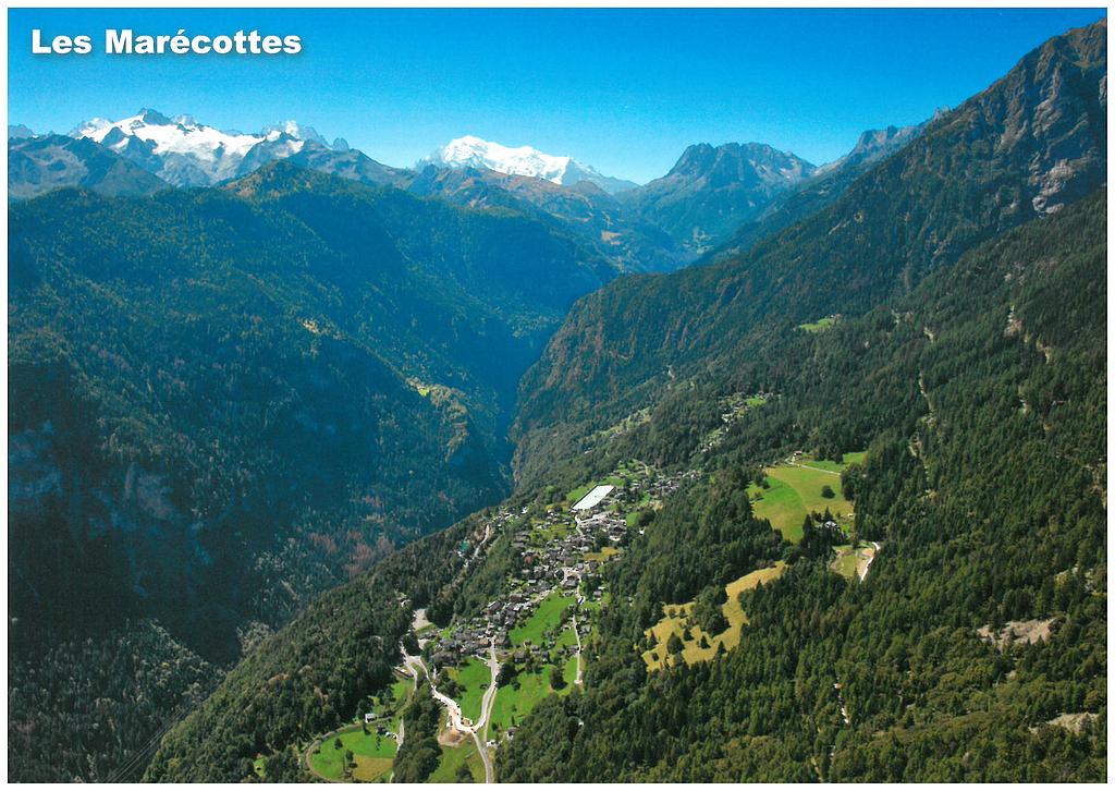 Postcards 28586 Les Marécottes VS
