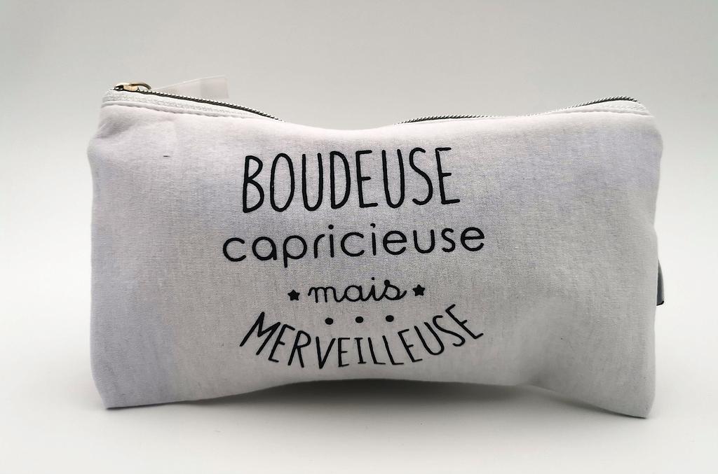 [ZE SC29155-3] Pochette "Boudeuse capricieuse mais merveilleuse"