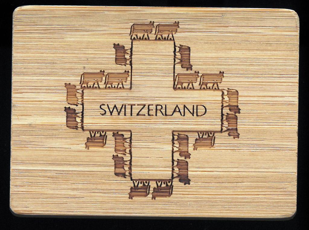 [MG BZ22786805] Aimant bambou croix suisse