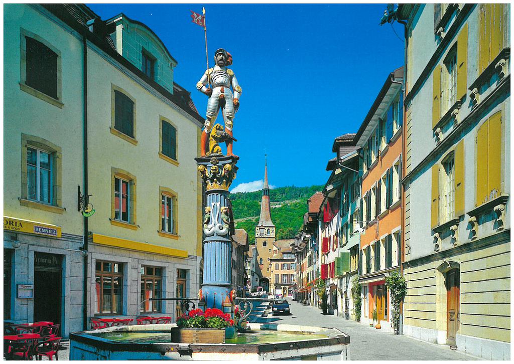 [CP 209395] Postcards 18467 La Neuveville (BE) Rue du Marché