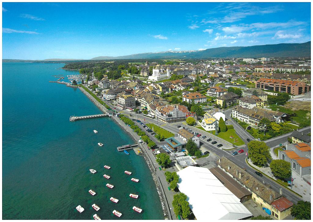 [CP 203408] Postcards 26919 Nyon VD (Ville avec château, Léman))