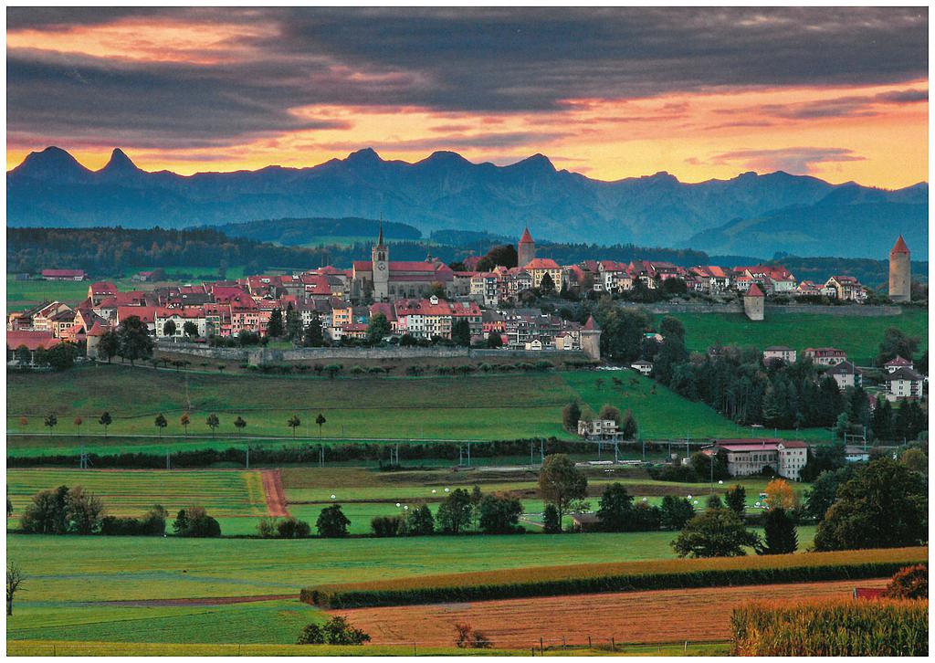 [CP 205973] Postcards 27472 Romont