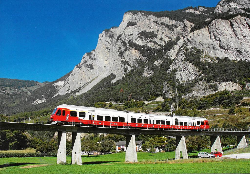 [CP 204752] Postcards 29242 Sembrancher, St. Bernard Express