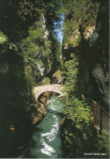 [8740133] Postcards 12x17cm 40133 Gorges de l'Areuse